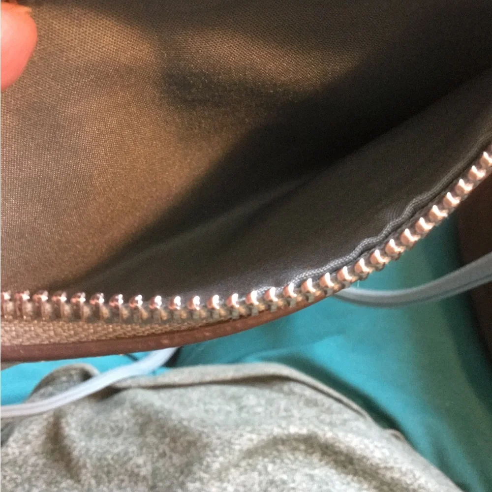 Liz Claiborne Purse - Picture 6 of 10